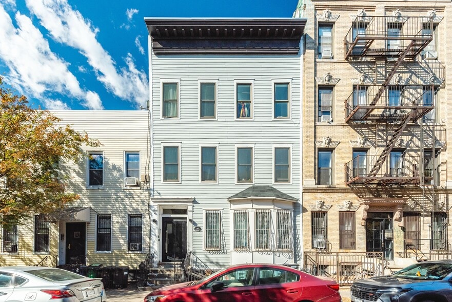 285 Troutman St, Brooklyn, NY for sale - Building Photo - Image 2 of 10