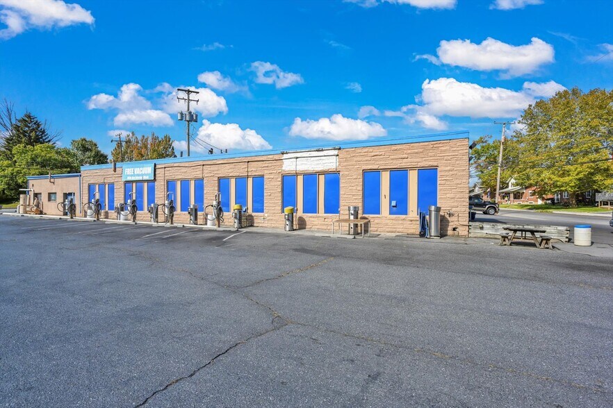 702 Quentin Rd, Lebanon, PA 17042 Specialty for Sale