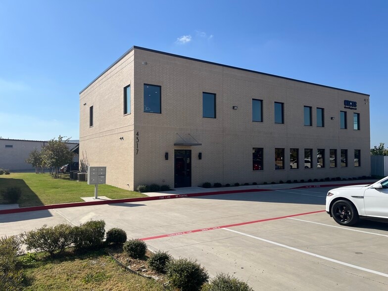 4317 Marsh Ridge, Carrollton, TX for sale - Building Photo - Image 2 of 25