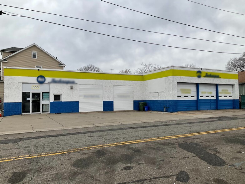 655 St George Ave, Roselle, NJ for lease - Building Photo - Image 1 of 8