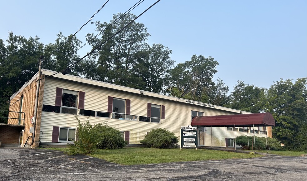 21 N Plank Rd, Newburgh, NY for lease - Building Photo - Image 2 of 7