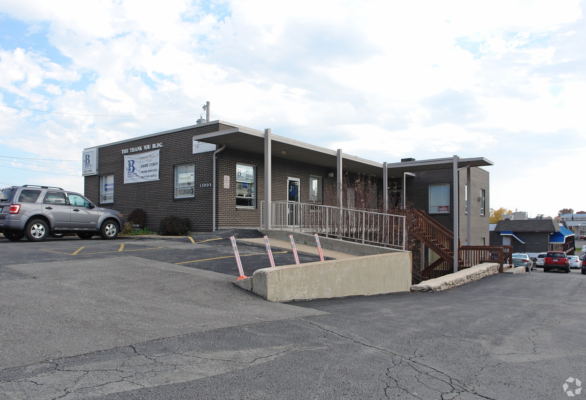 13905 E 39th St, Independence, MO for sale Primary Photo- Image 1 of 1