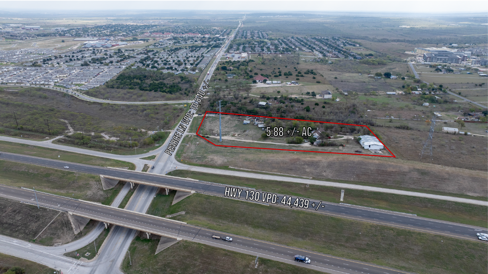 11709 Pearce Ln, Del Valle, TX for sale - Building Photo - Image 1 of 7