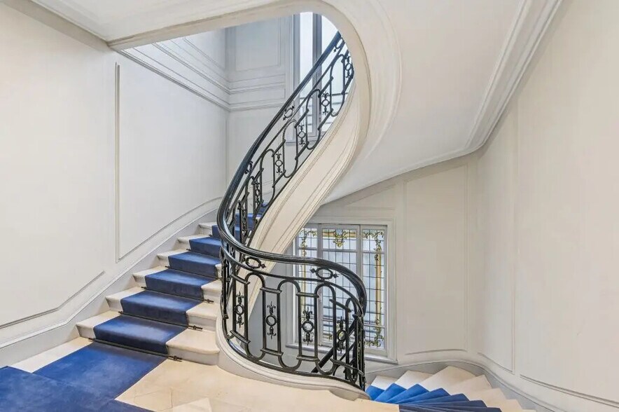 17 Rue De Miromesnil, Paris for lease - Building Photo - Image 3 of 14