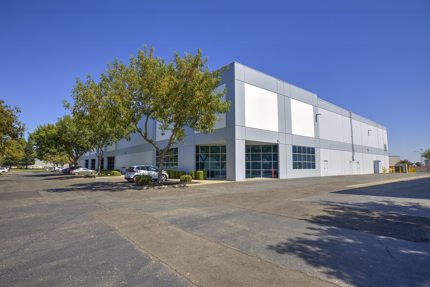 6750 S Longe St, Stockton, CA for lease - Building Photo - Image 1 of 3