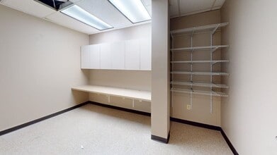 6800 Park Ten Blvd, San Antonio, TX for lease Interior Photo- Image 2 of 11