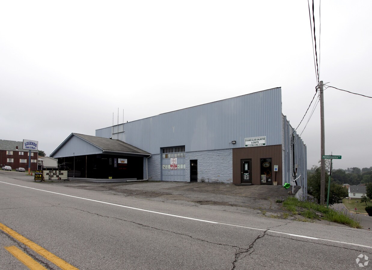 1900 Pennsylvania Ave, Weirton, WV 26062