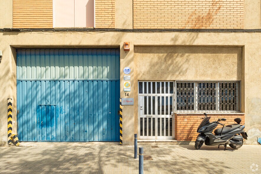 Industrial in Barcelona, Barcelona for lease - Building Photo - Image 2 of 2