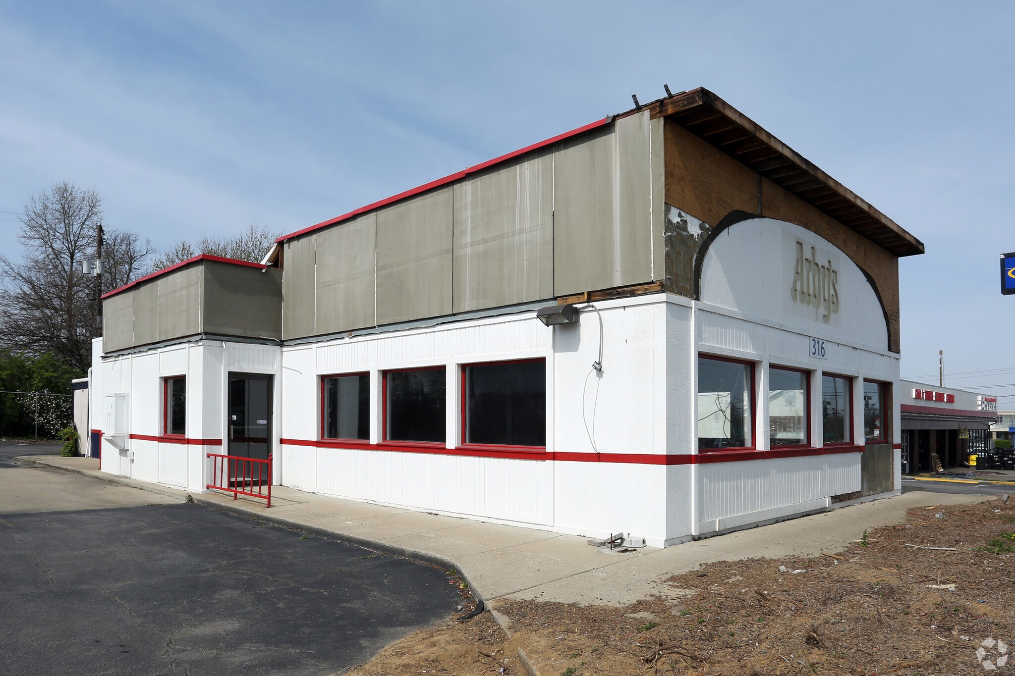 316 E New Circle Rd, Lexington, KY for sale Primary Photo- Image 1 of 1