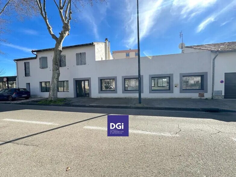 Retail in Nîmes for lease - Building Photo - Image 1 of 6
