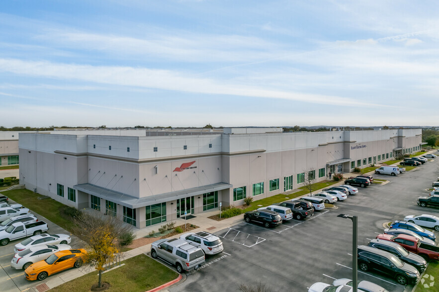 2301 E Saint Elmo Rd, Austin, TX for lease - Building Photo - Image 2 of 15