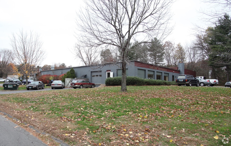 19 Sandscreen Rd, Avon, CT for lease - Primary Photo - Image 1 of 4