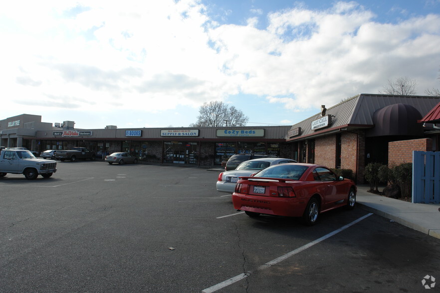 864-880 East Ave, Chico, CA for lease - Primary Photo - Image 1 of 2