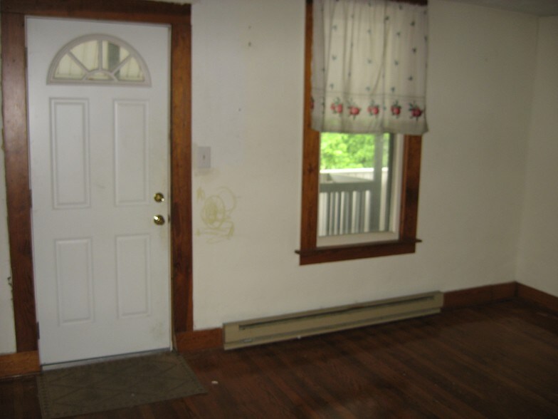 166 North St, Bristol, CT for sale - Building Photo - Image 1 of 1