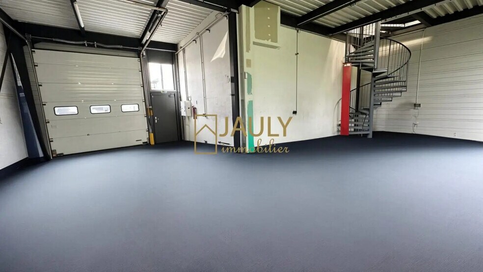 Flex in Mareuil-lès-Meaux for lease - Building Photo - Image 1 of 11