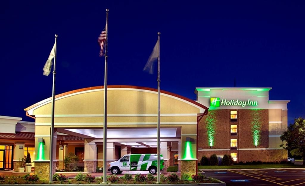 6161 Grand Ave, Gurnee, IL 60031 - Holiday Inn Chicago North - Gurnee