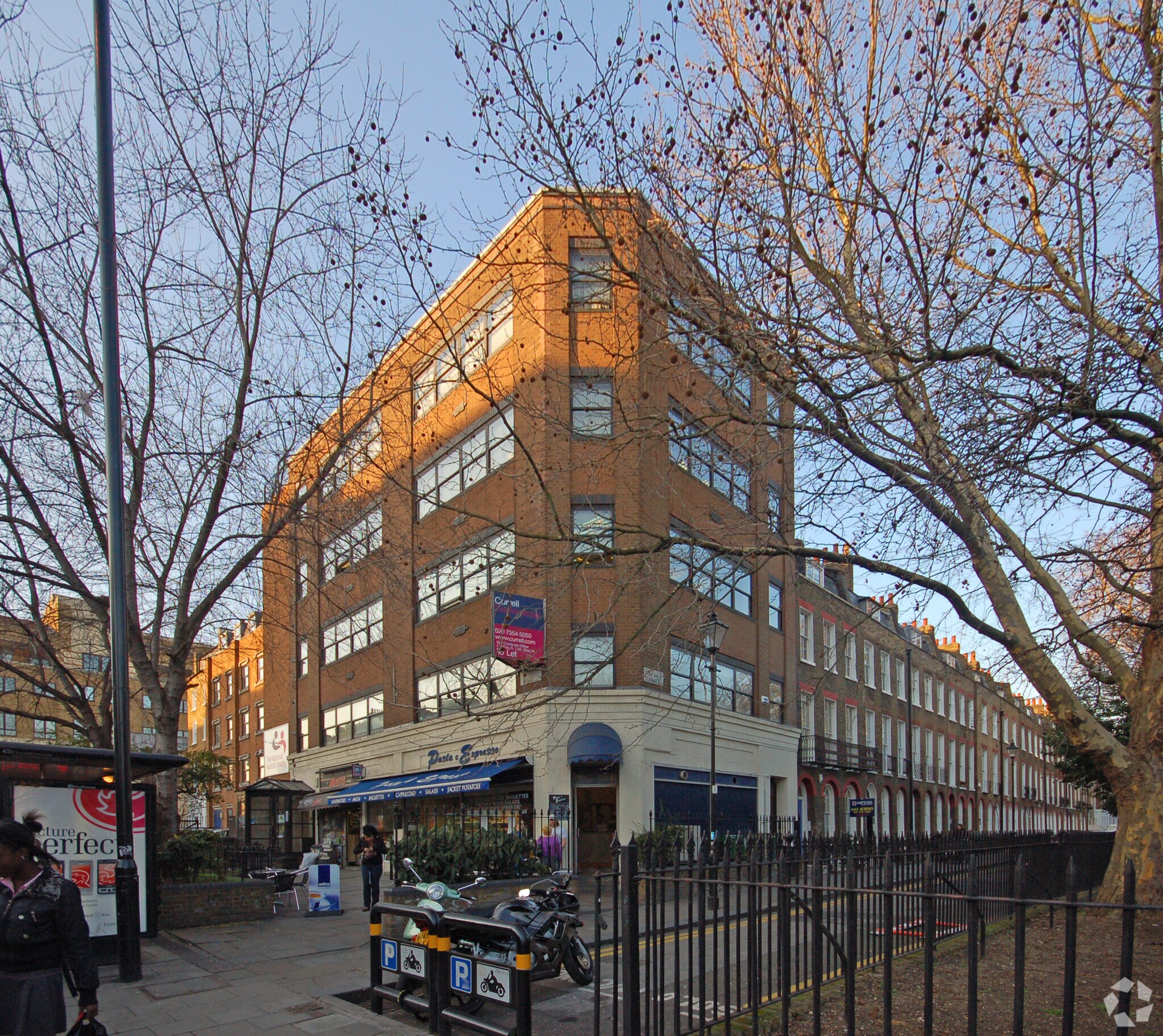 391 City Rd, London for lease Building Photo- Image 1 of 2