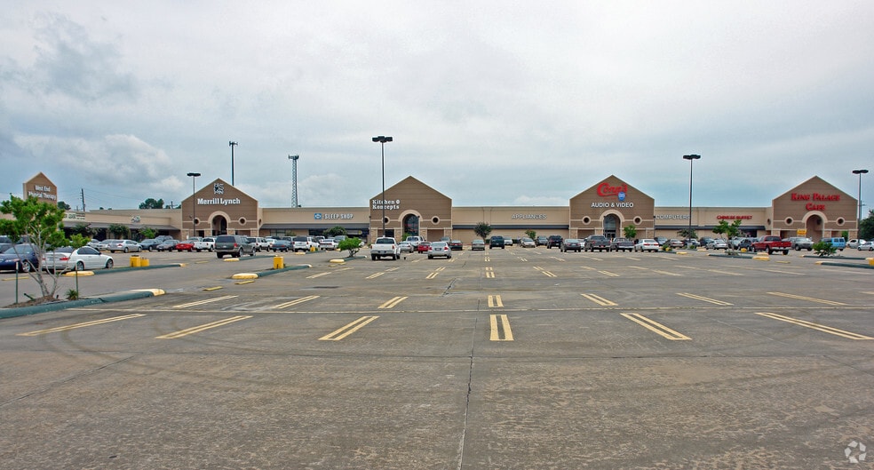 4328-4406 Dowlen Rd, Beaumont, TX for lease - Building Photo - Image 2 of 12