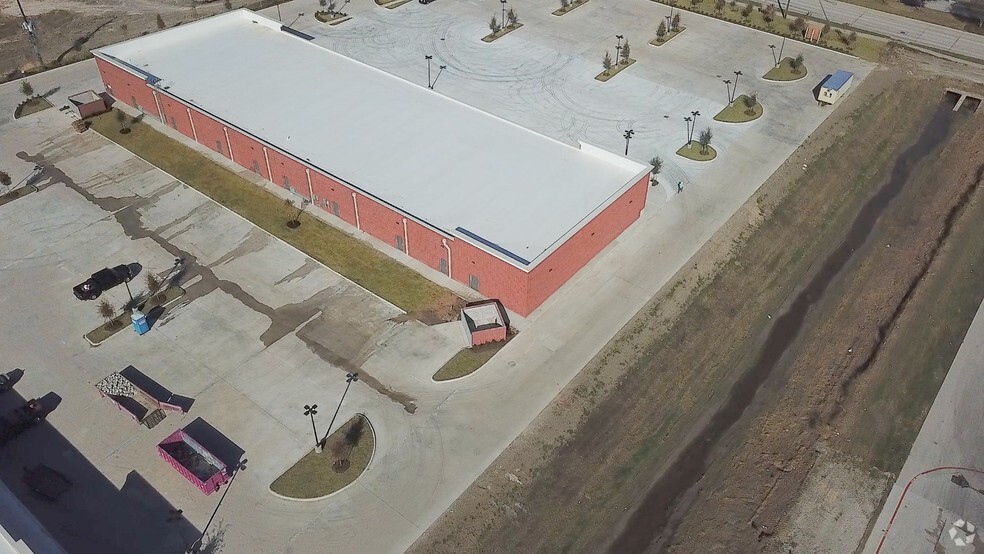 11710 Broadway St, Pearland, TX for lease - Building Photo - Image 3 of 40