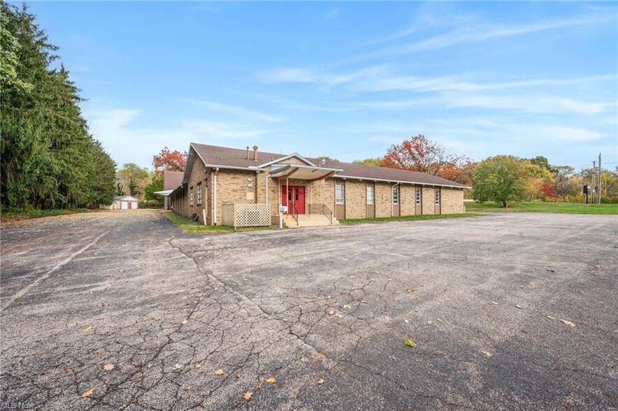1900 East Ave, Akron, OH for sale - Building Photo - Image 3 of 11