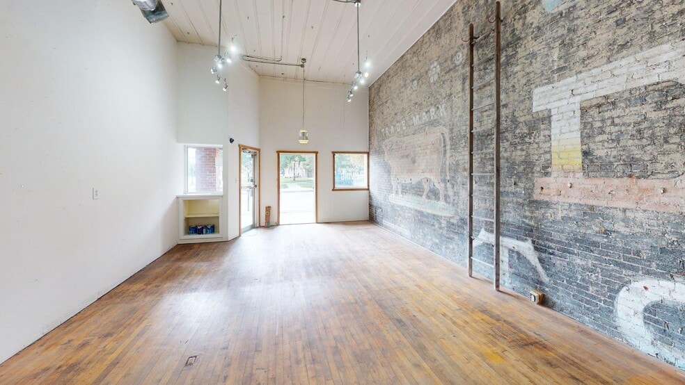 252 N Park St, Decatur, IL for lease - Building Photo - Image 3 of 7