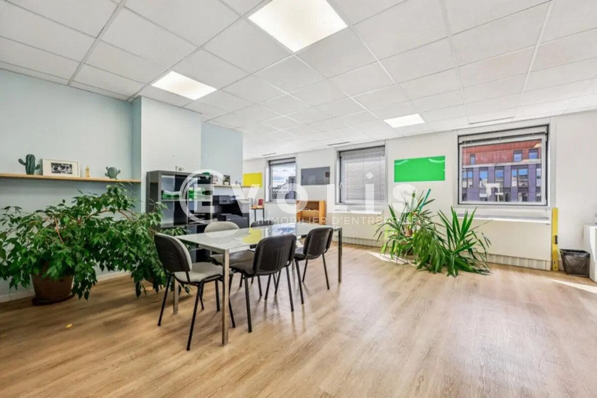 1 Rue Du Centre, Noisy-le-Grand for lease Interior Photo- Image 1 of 26