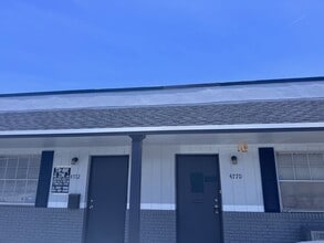 4861-4875 NE 12th Ave, Fort Lauderdale, FL for lease Building Photo- Image 1 of 3