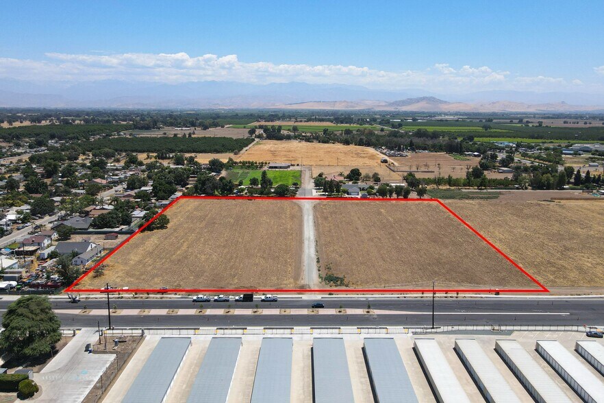 Farmersville Blvd, Farmersville, CA 93223