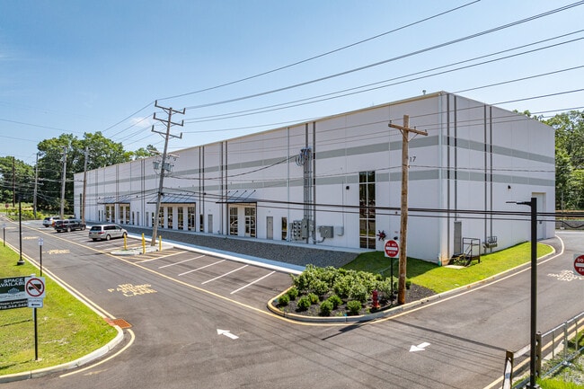 More details for 17 Cpl Luigi Marciante Jr Memorial Dr, Jackson Township, NJ - Industrial for Lease