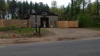 77 Pequot Rd, Southampton, MA for sale Primary Photo- Image 1 of 1