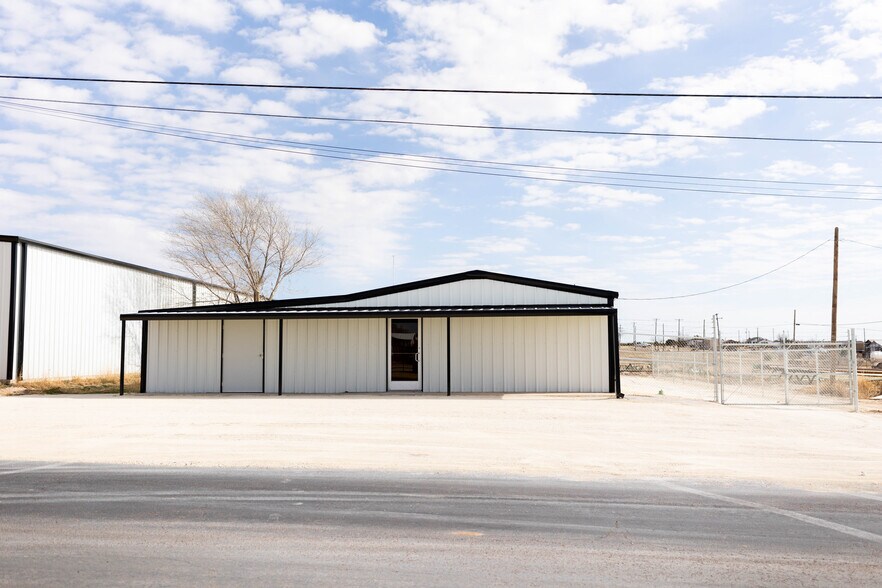 207 Rex Ave, Forsan, TX for sale - Primary Photo - Image 1 of 1