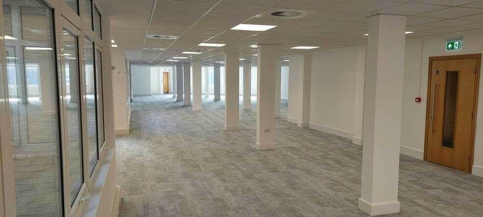 33-34 Paradise St, Birmingham for lease - Building Photo - Image 3 of 45