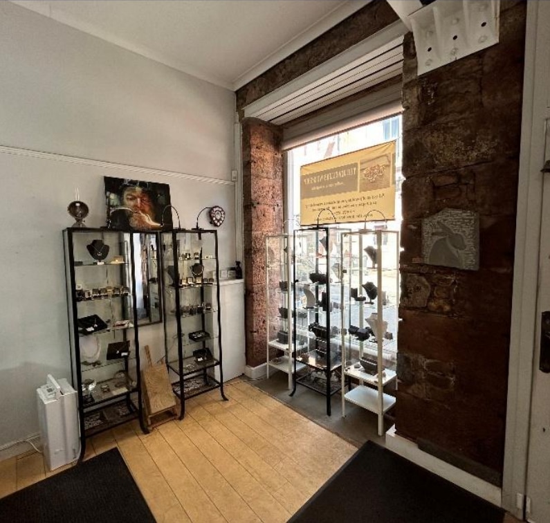 16A Bank St, Kirriemuir, ANS DD8 4BG - Unit 16A -  - Interior Photo - Image 1 of 3