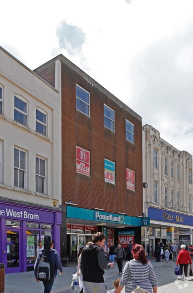 32 High St, Dudley for sale - Primary Photo - Image 1 of 1