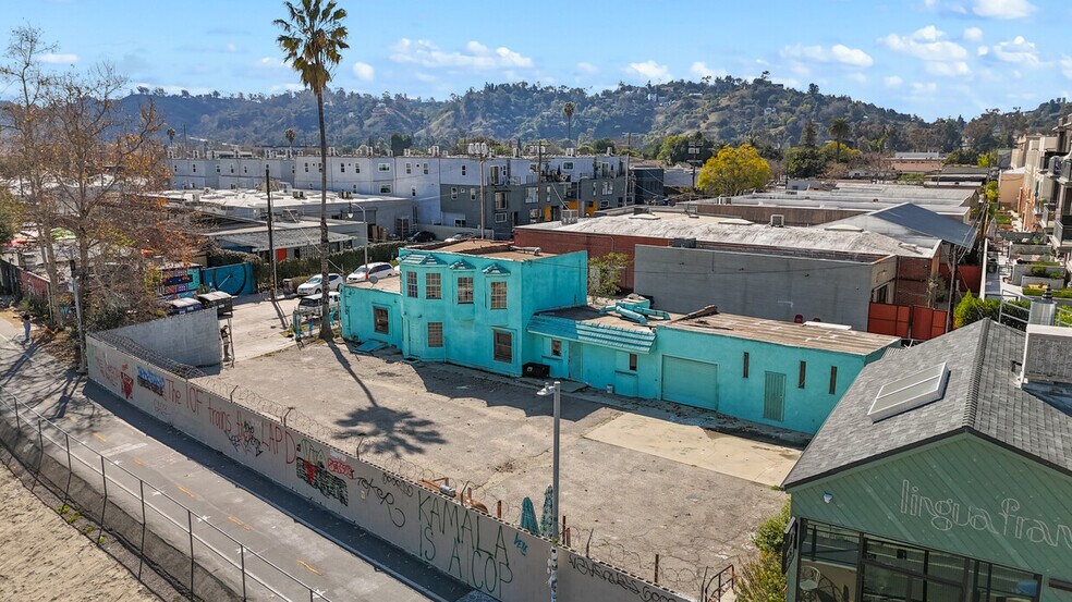 3051 N Coolidge Ave, Los Angeles, CA for sale - Building Photo - Image 1 of 4