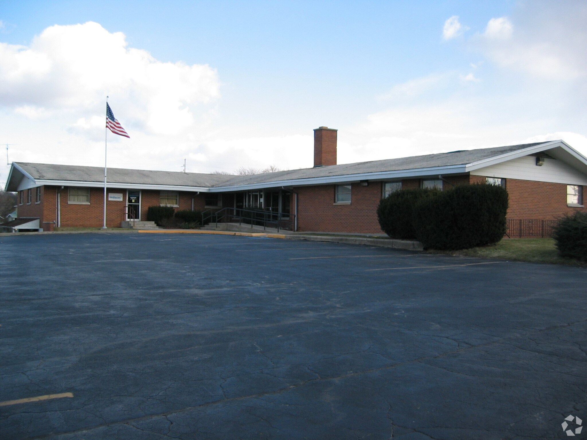 1220 S Wayne St, Angola, IN for sale Primary Photo- Image 1 of 1