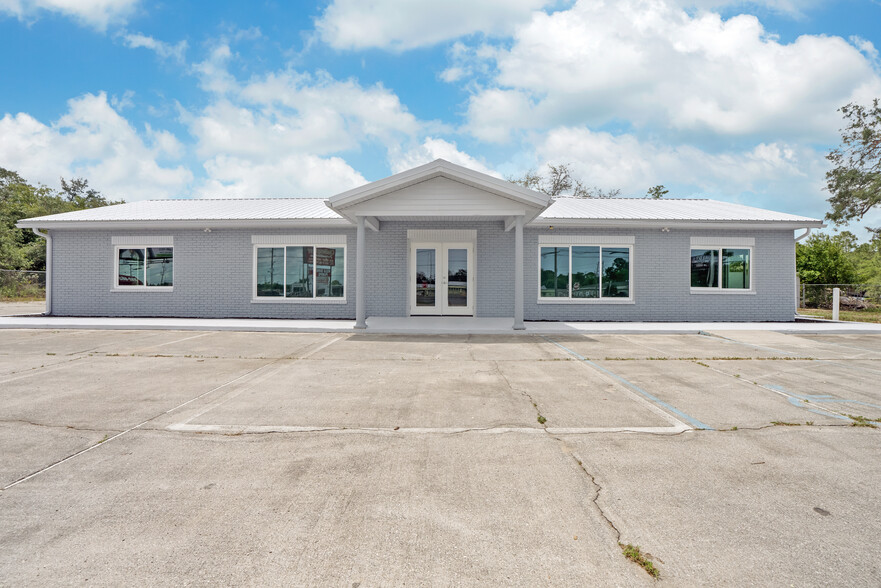 3248 Commercial Way, Spring Hill, FL for sale - Building Photo - Image 1 of 27