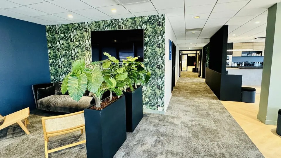 Office in Lille for lease - Building Photo - Image 3 of 8