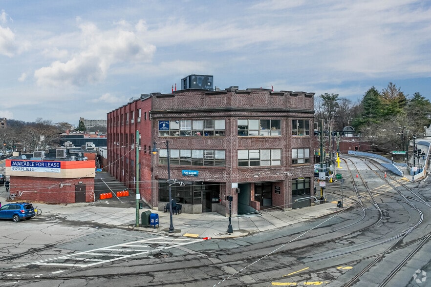 2001 Beacon St, Brighton, MA for lease - Primary Photo - Image 1 of 5