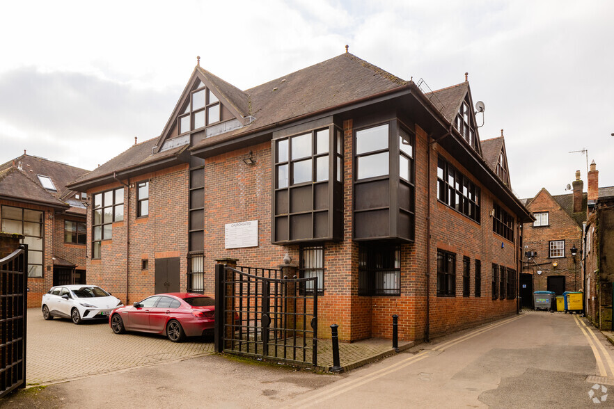 The Wilderness, Berkhamsted for lease - Primary Photo - Image 1 of 2