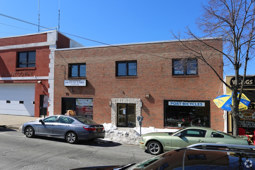 18 Haven Ave, Port Washington, NY for lease - Building Photo - Image 3 of 14