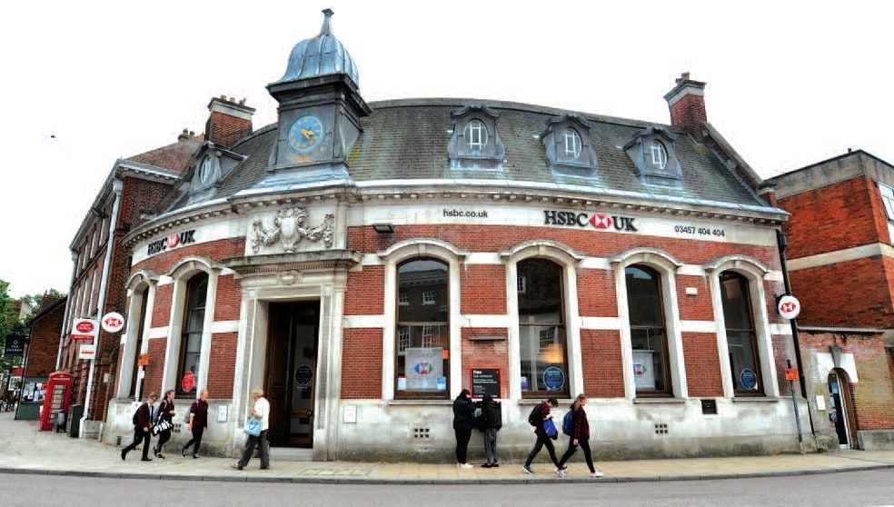 30 The Square, Petersfield for sale - Primary Photo - Image 1 of 1