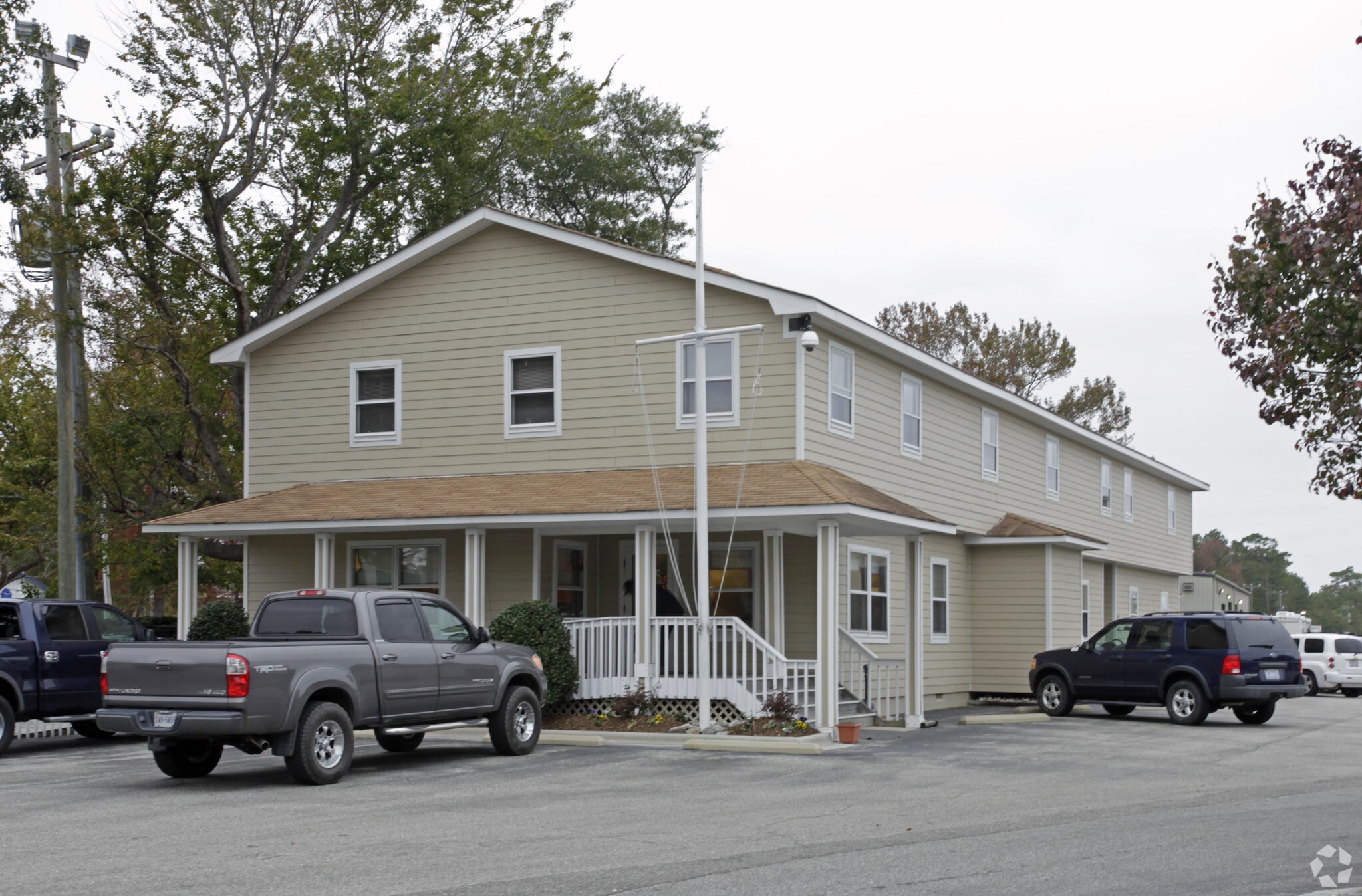 934 W Kitty Hawk Rd, Kitty Hawk, NC for lease Building Photo- Image 1 of 7