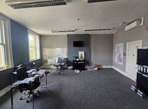 59 High St, Maidstone for lease Interior Photo- Image 1 of 4
