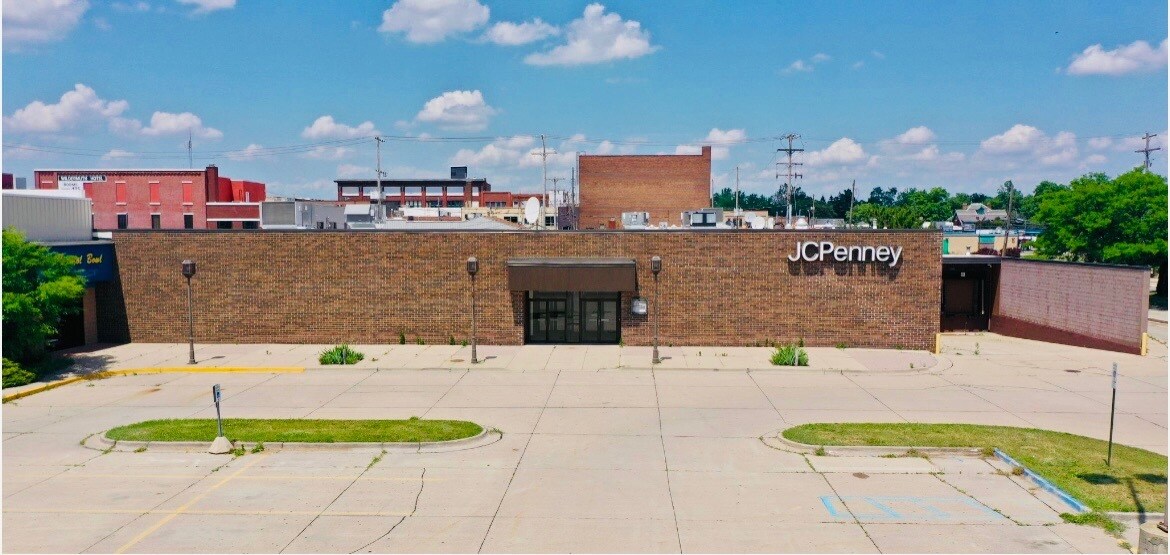 201 S Washington St, Owosso, MI for sale Building Photo- Image 1 of 1