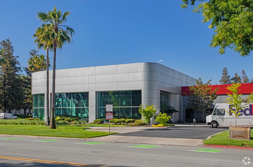 521 Charcot Ave, San Jose, CA for sale - Building Photo - Image 1 of 20