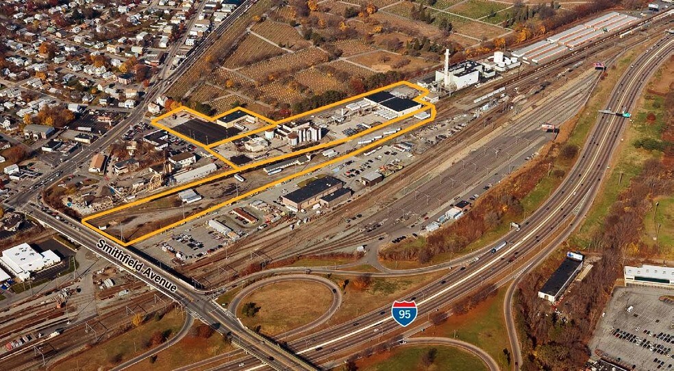 34 Colfax St, Pawtucket, RI for sale - Primary Photo - Image 1 of 1