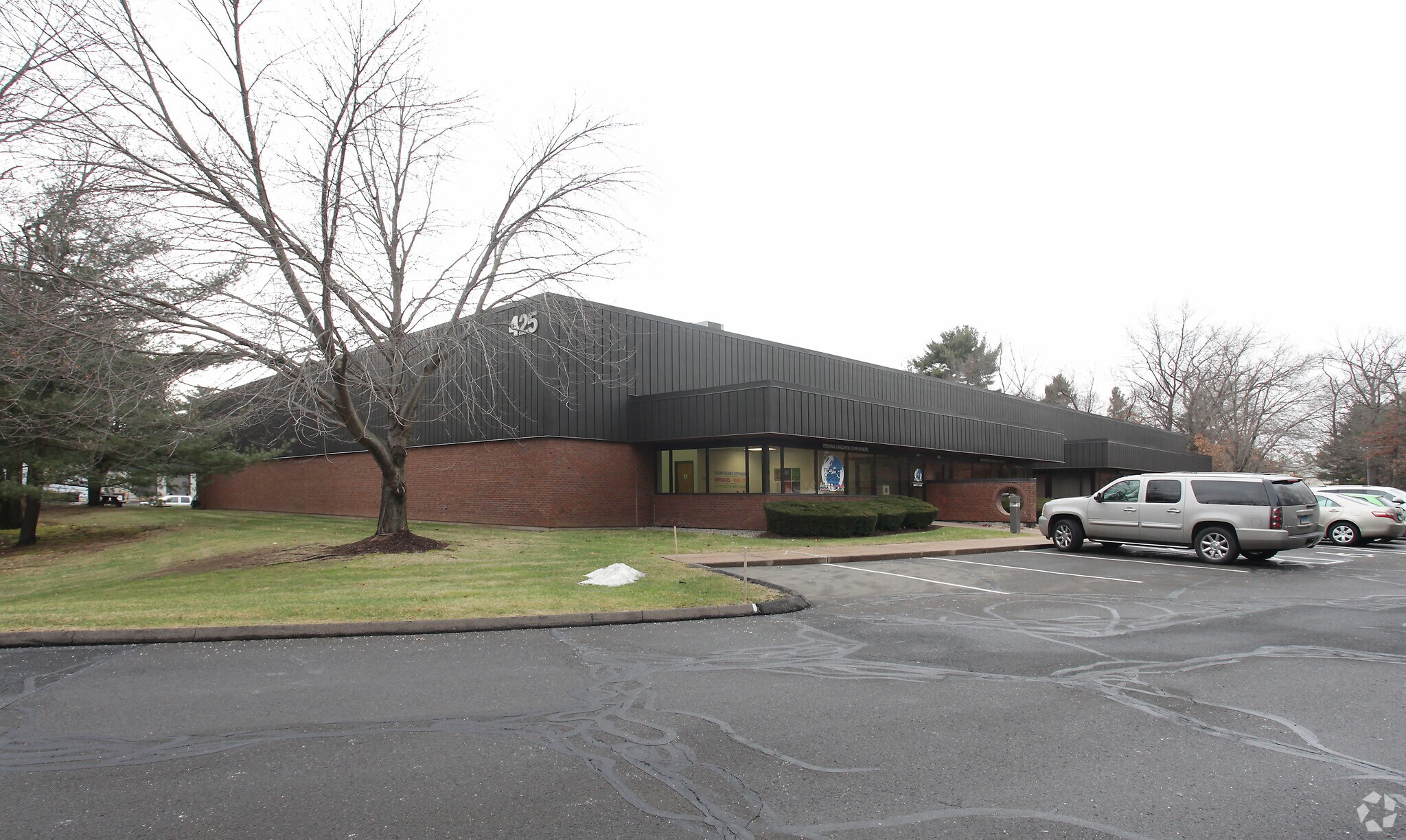 425 Hayden Station Rd, Windsor, CT for sale Primary Photo- Image 1 of 1
