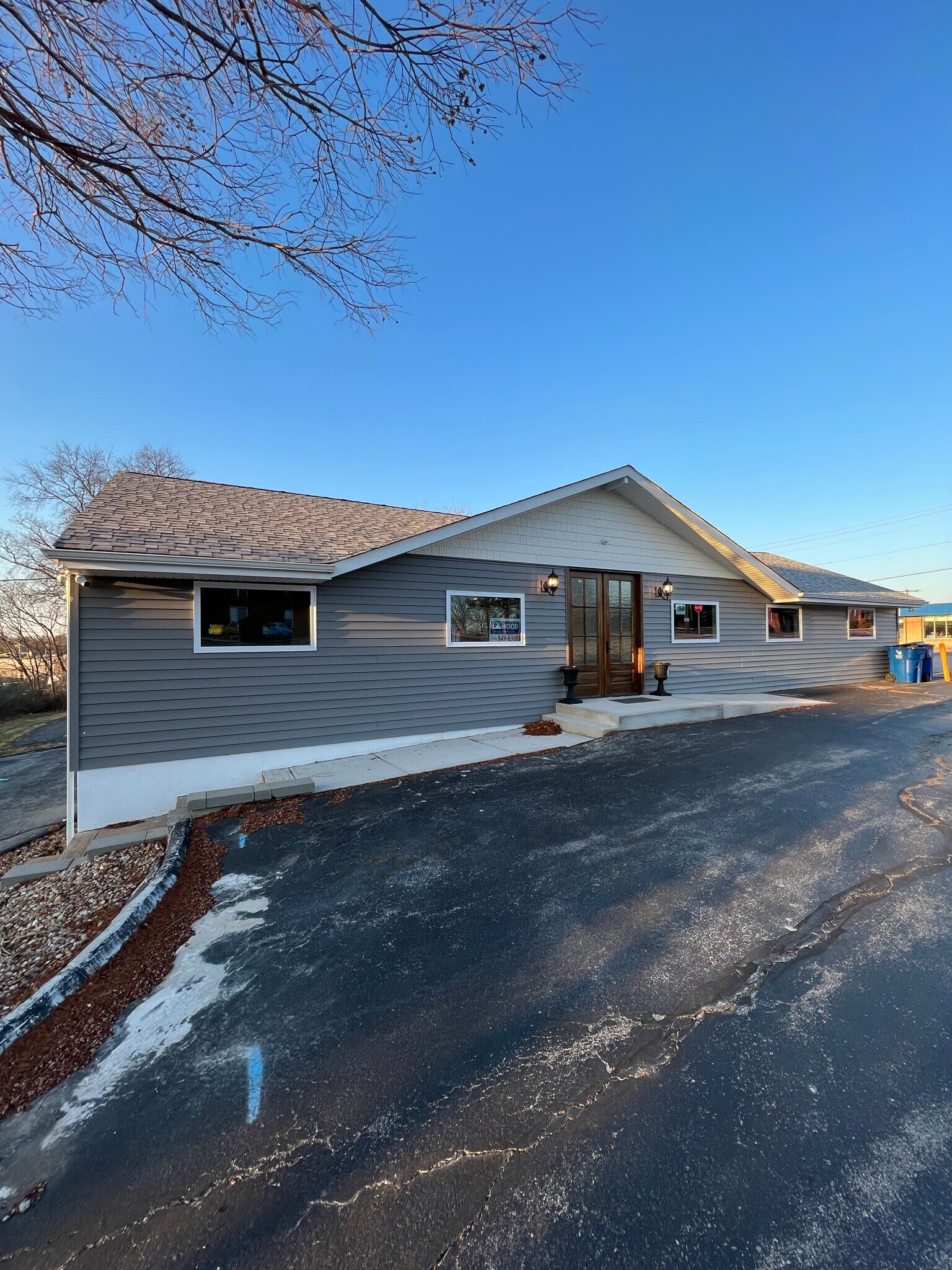 11600 Concord Village Ave, Saint Louis, MO 63128