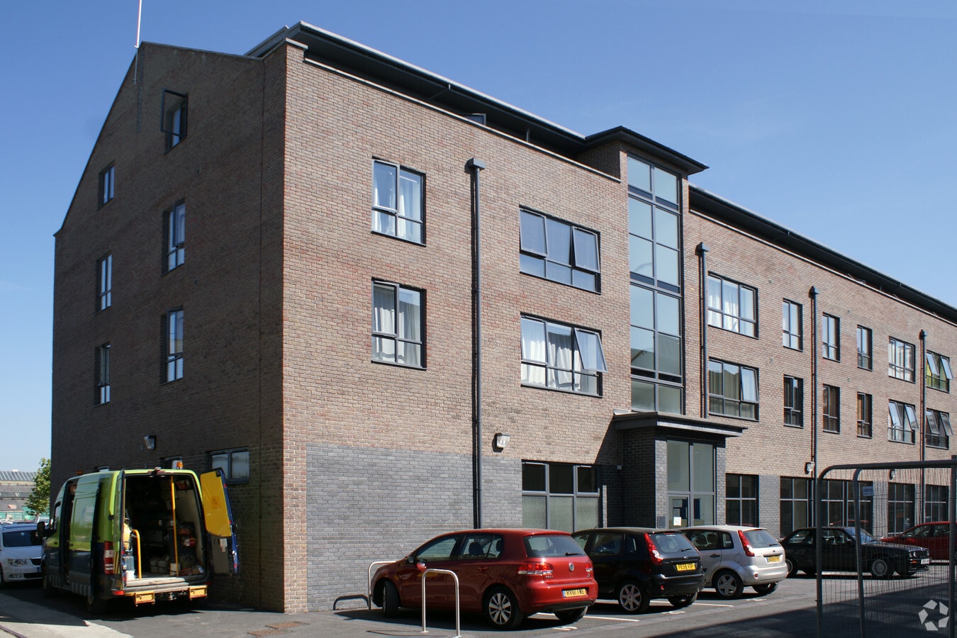 Kemble Dr, Swindon, WIL SN2 2EH Priam House